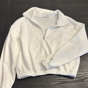 Cozy White Half-Zip Cropped Sweatshirt